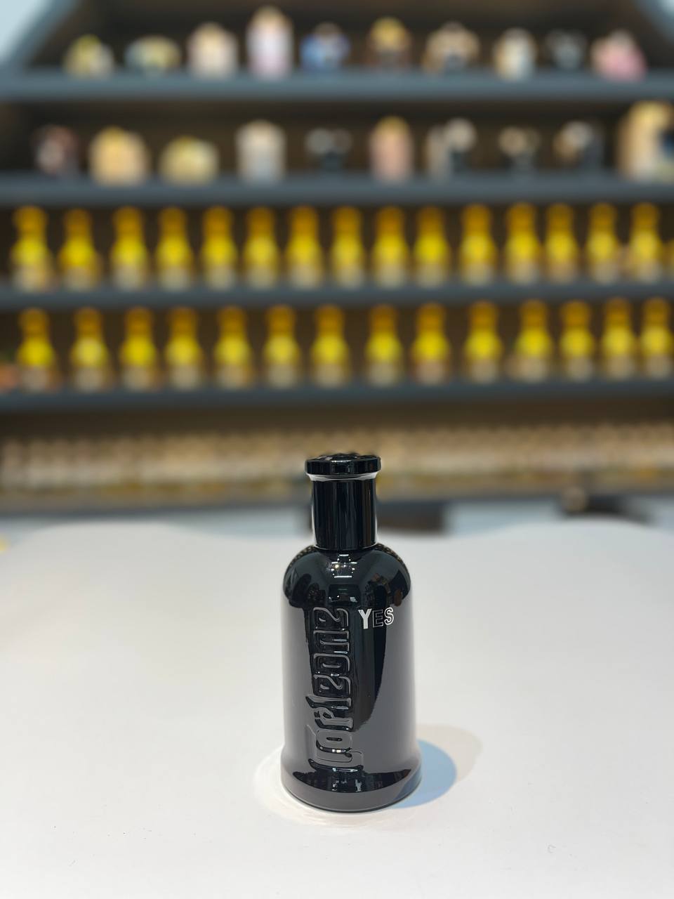 تصویر ادکلن یس با طراحی خوش رنگ